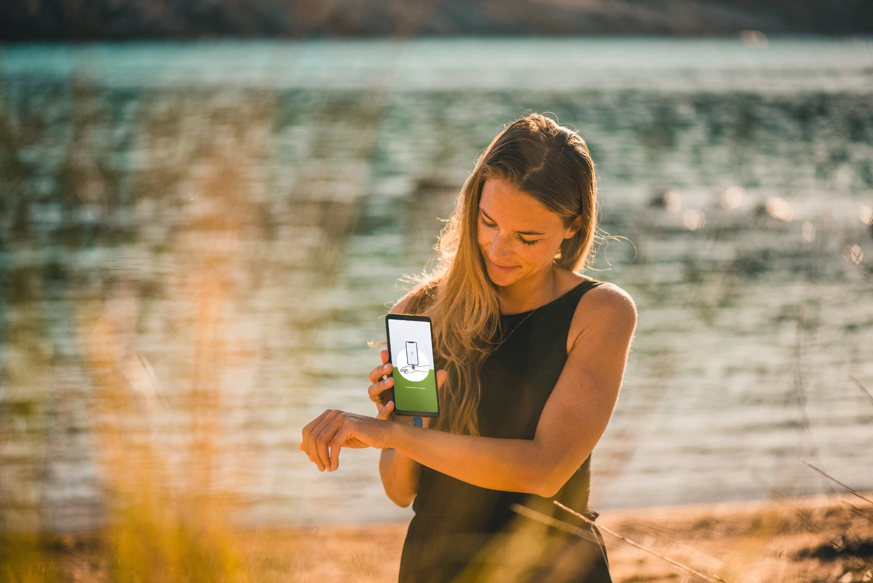 Pajisje për trajtim pickimi insektesh HEAT IT V3, Lightning për iPhone 6–14, e kaltër