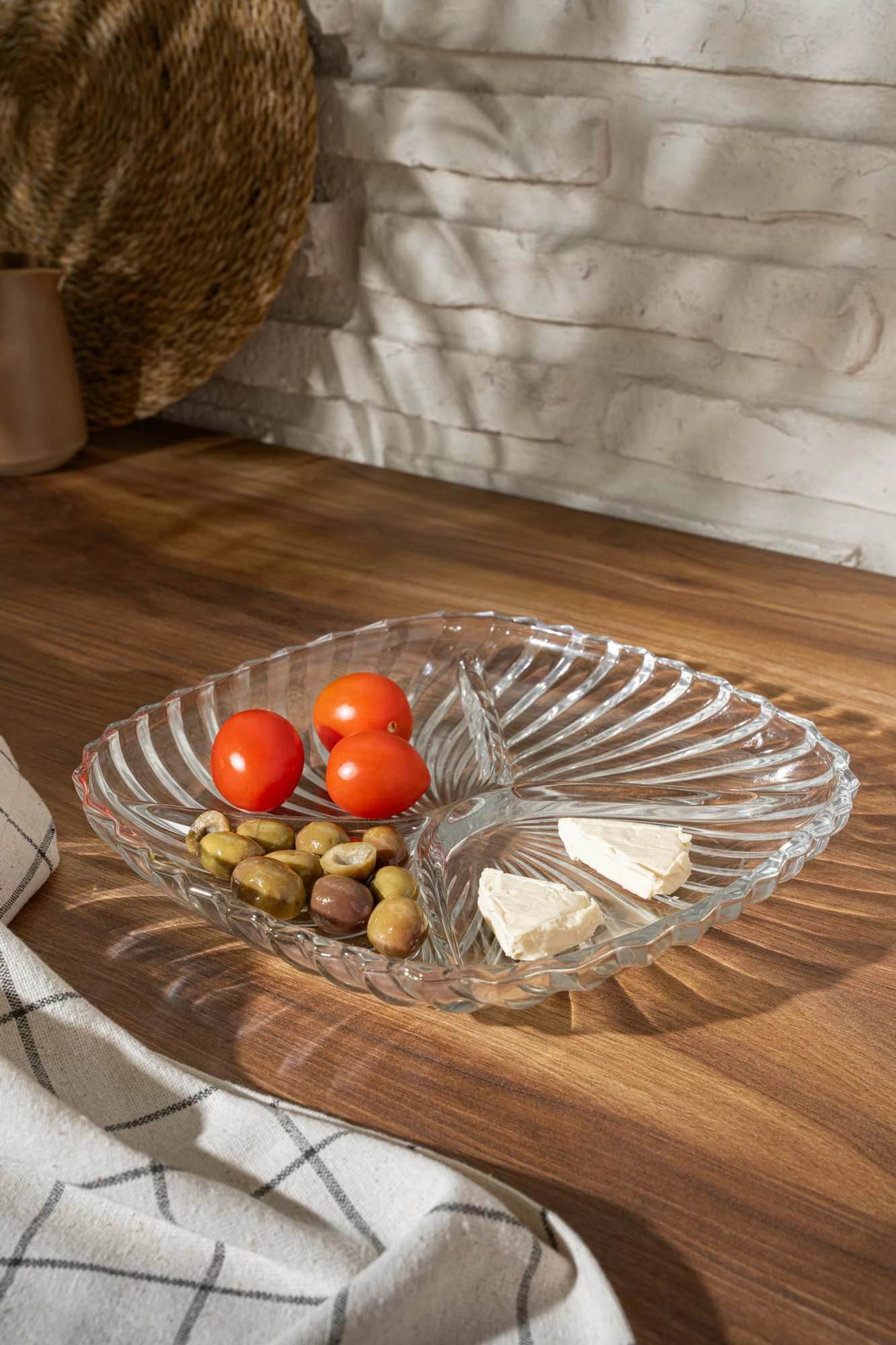 Pjatë shërbimi me ndarje, qelq transparent, Hermia, PD1115GCL, 25x25x4cm