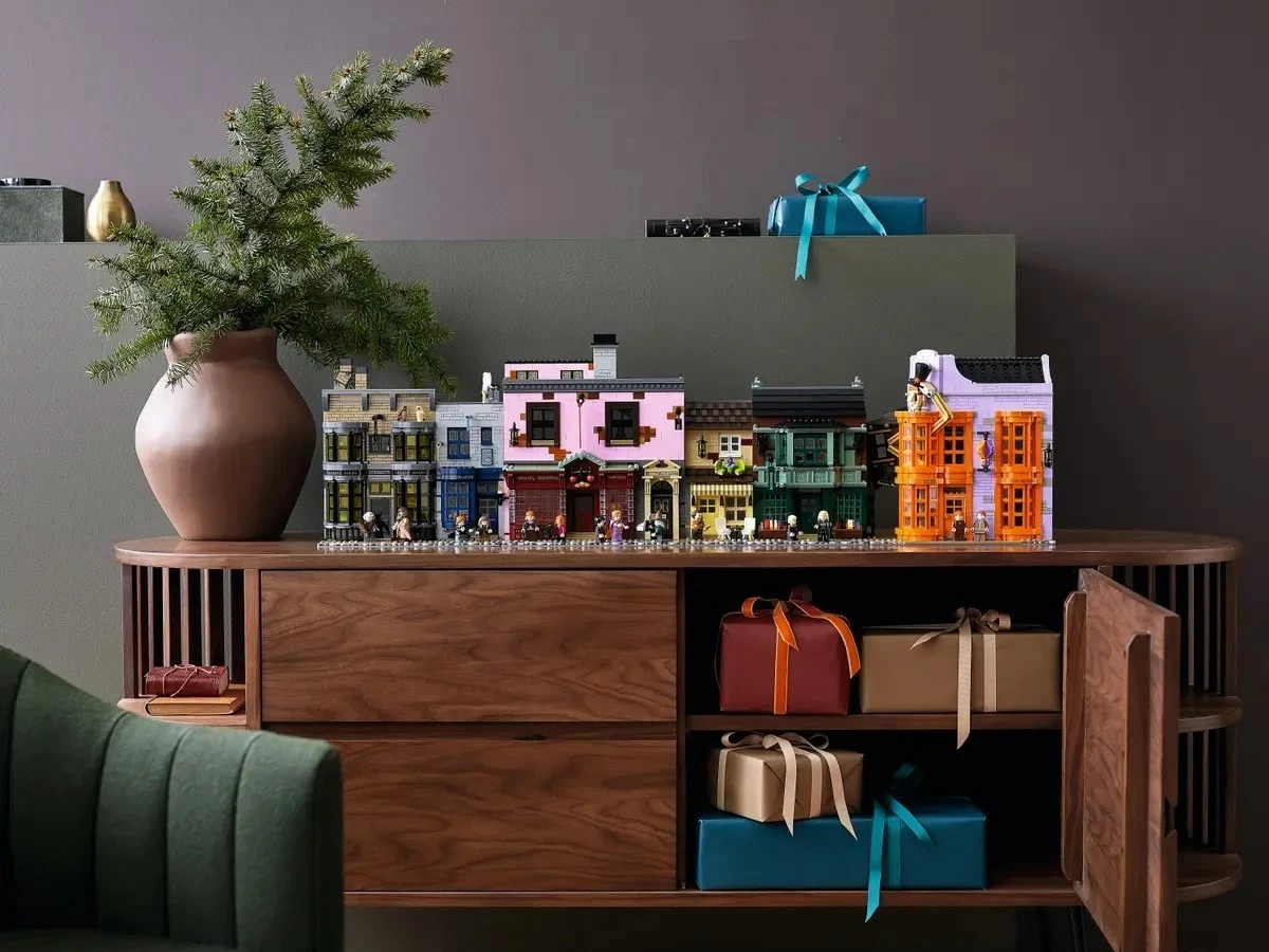 Set LEGO Harry Potter 75978 Diagon Alley, 5544 pjesë