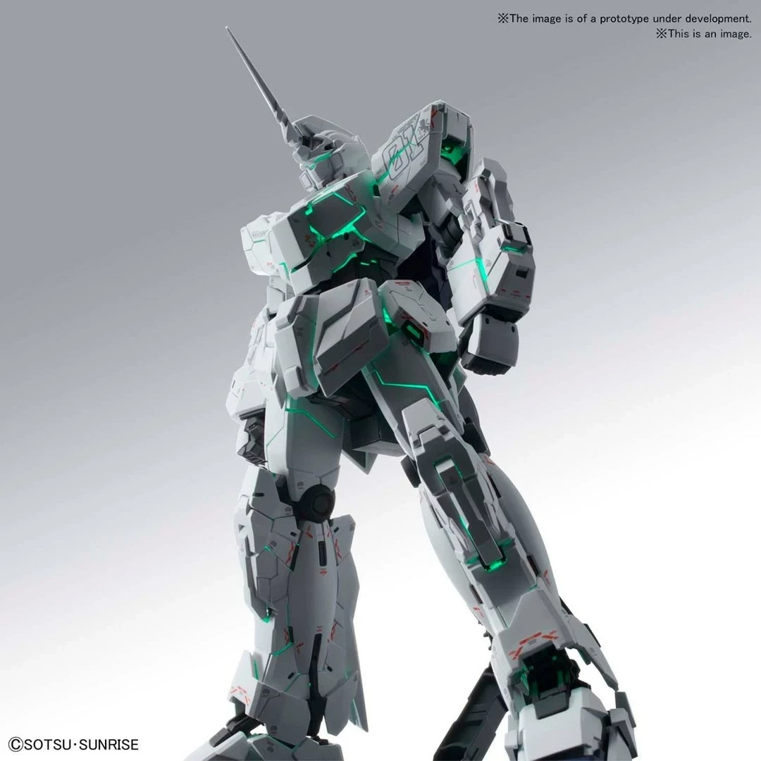 Model ndërtimi MGEX 1/100 Unicorn Gundam Ver.Ka Bandai, për koleksionistë