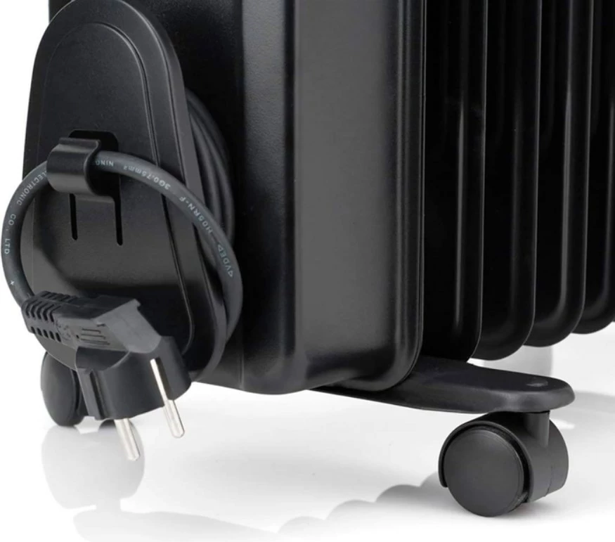 Radiator me vaj BLACK+DECKER BXRA1500E, 1500 W, i zi