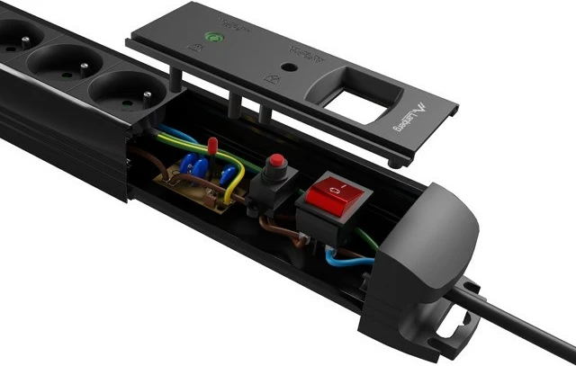 Listë elektrike Lanberg SP1-05E-0150-BK, 5 dalje, 1.5m, e zezë