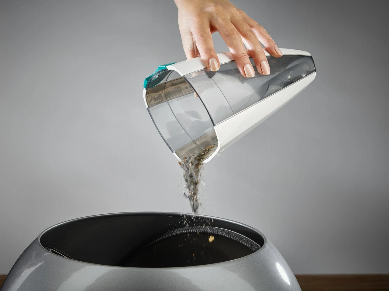 Fshesë elektrike pa kabllo Leifheit PowerVac 2in1, 20V, pa qese, bardhë/kaltër