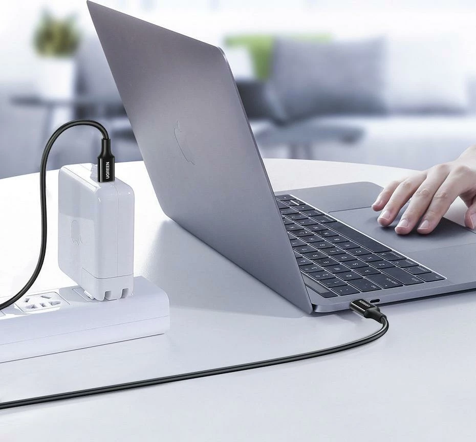 Kabllo USB-C në USB-C Ugreen US300 1 m 5A/100W PD/QC, e bardhë