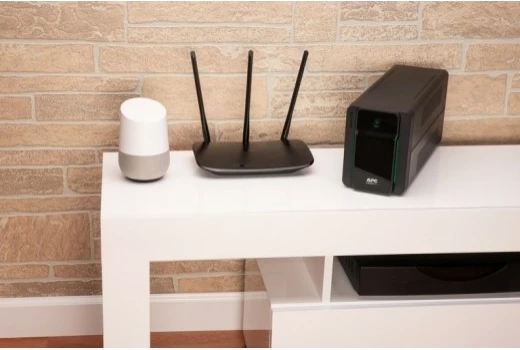 UPS APC BVX2200LI-GR, 2200VA, 1200W, 4 Schuko, Tower, Zi