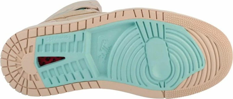 Atlete Nike Jordan për femra, bezhë [Madhësia: 40]
