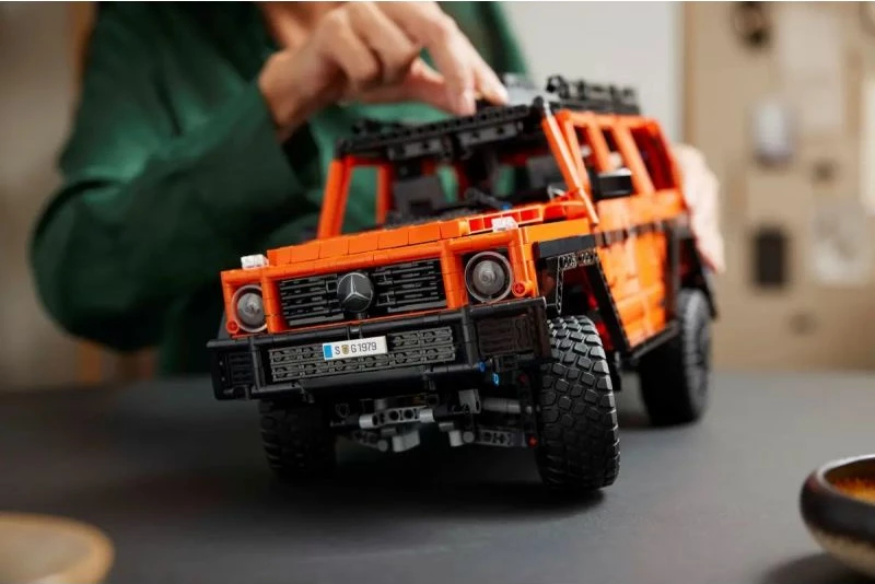 Set LEGO Technic Mercedes-Benz G 500