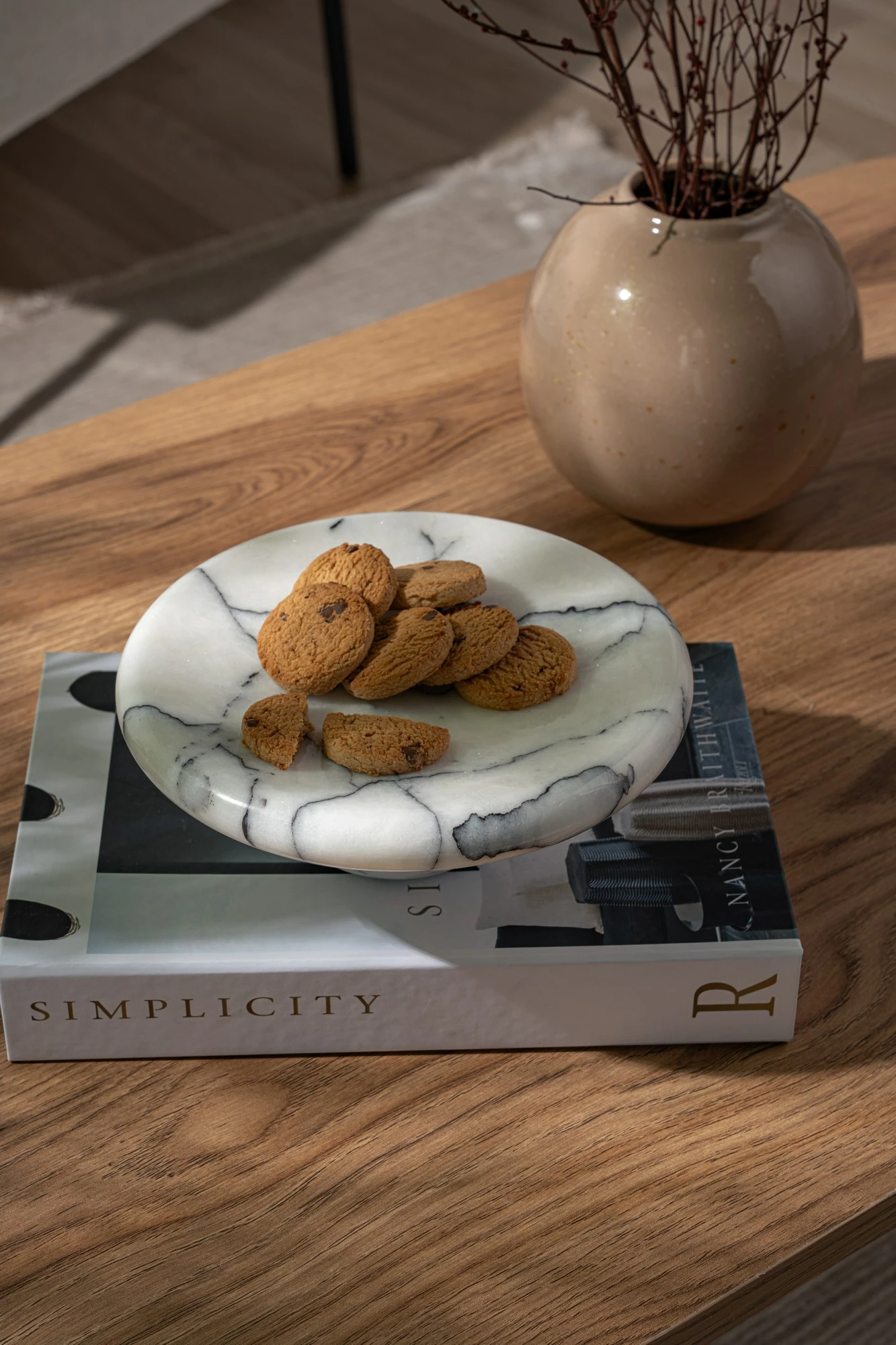 Pjatë për servirje ëmbëlsirash prej mermeri Hermia, MAR09930302D