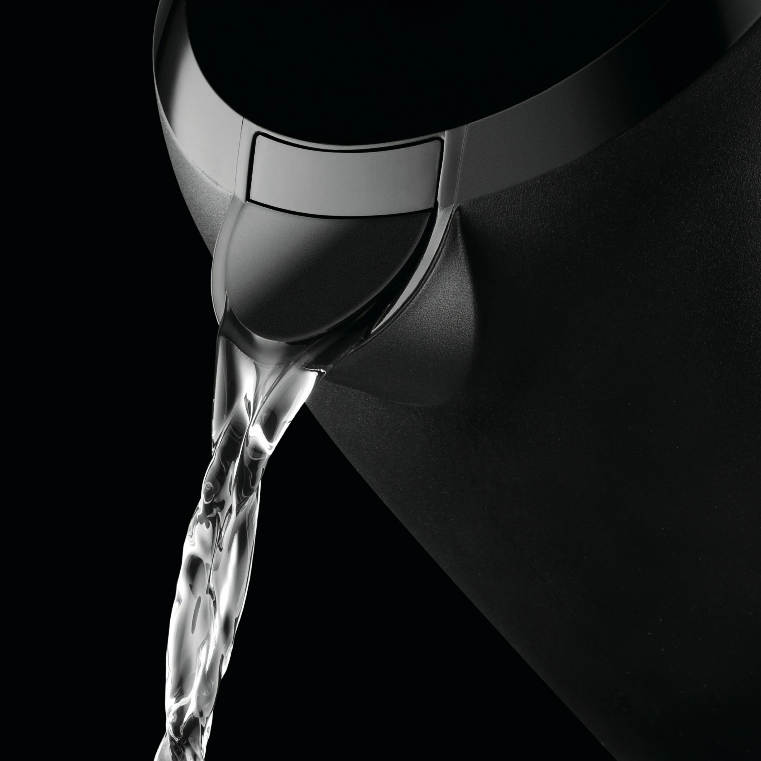 Ibrik elektrik Krups BW2448, 1.6L, plastikë, i zi