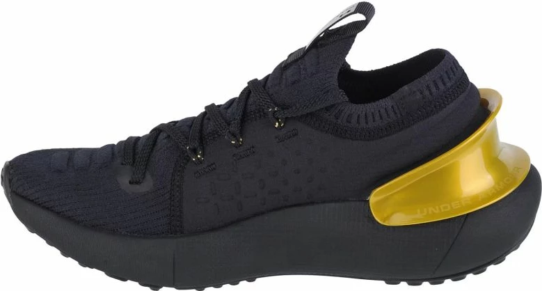 Atlete për femra Under Armour, të zeza