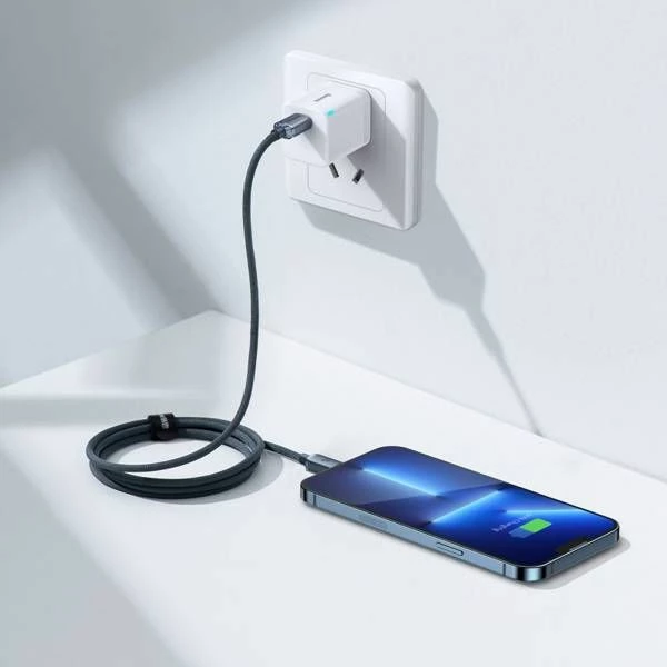 Kabllo USB-C në Lightning Baseus Crystal Shine 1.2 m 2.4A USB 2.0, e zezë, 1 copë