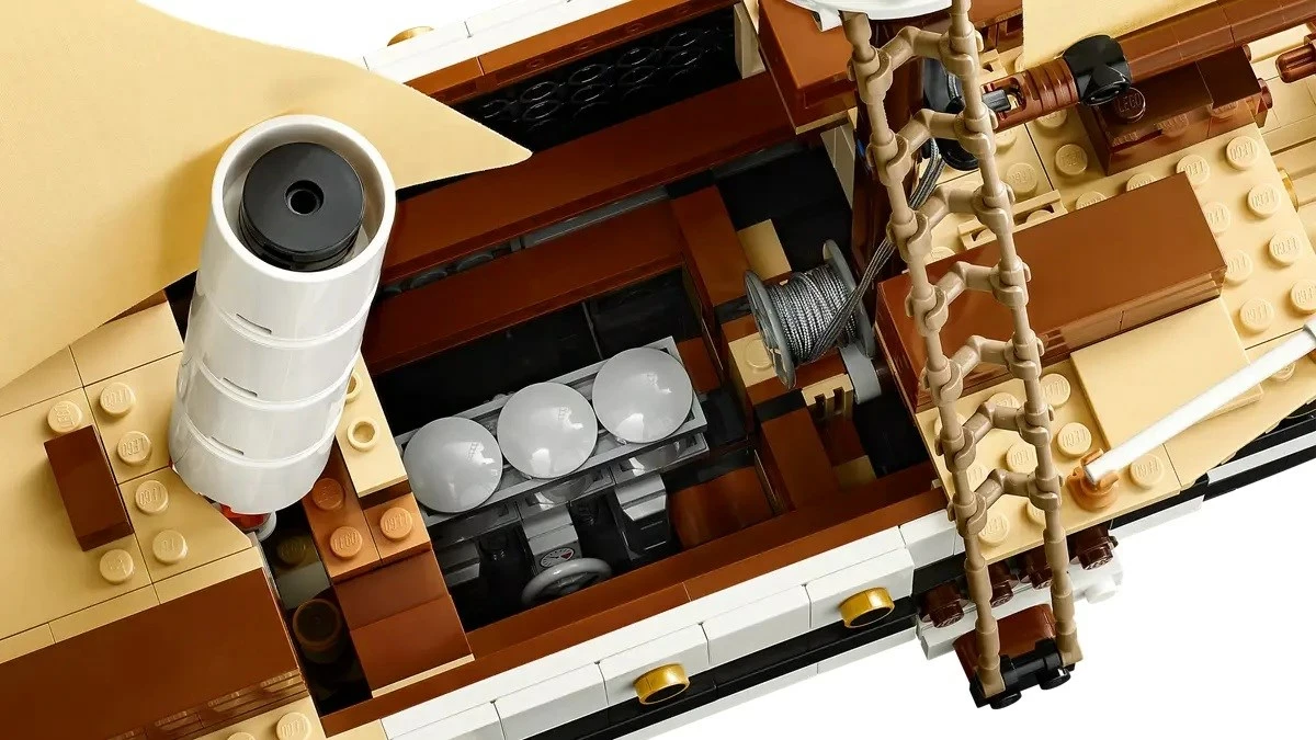 Set LEGO ICONS 10335 Endurance