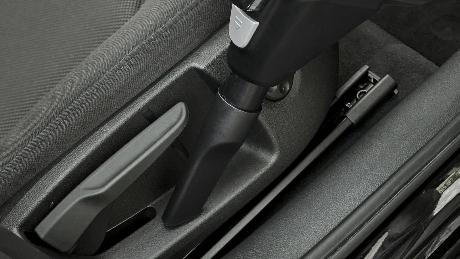 Fshesë me vakum BOSCH BCS 711XXL, e zezë