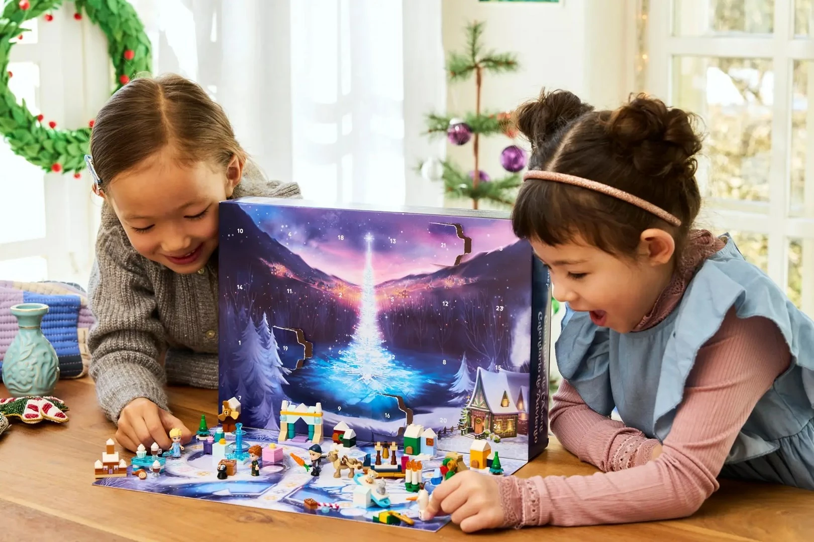 Kalendar adventi LEGO Disney 43273, 231 pjesë, 4 minifigura, Frozen