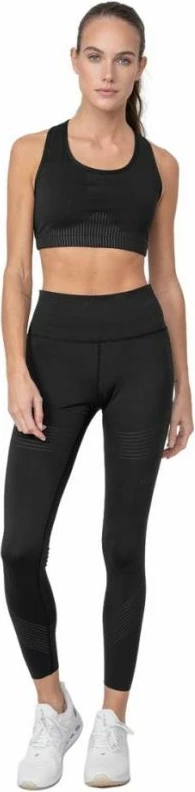 Sportive për femra 4F, të zeza