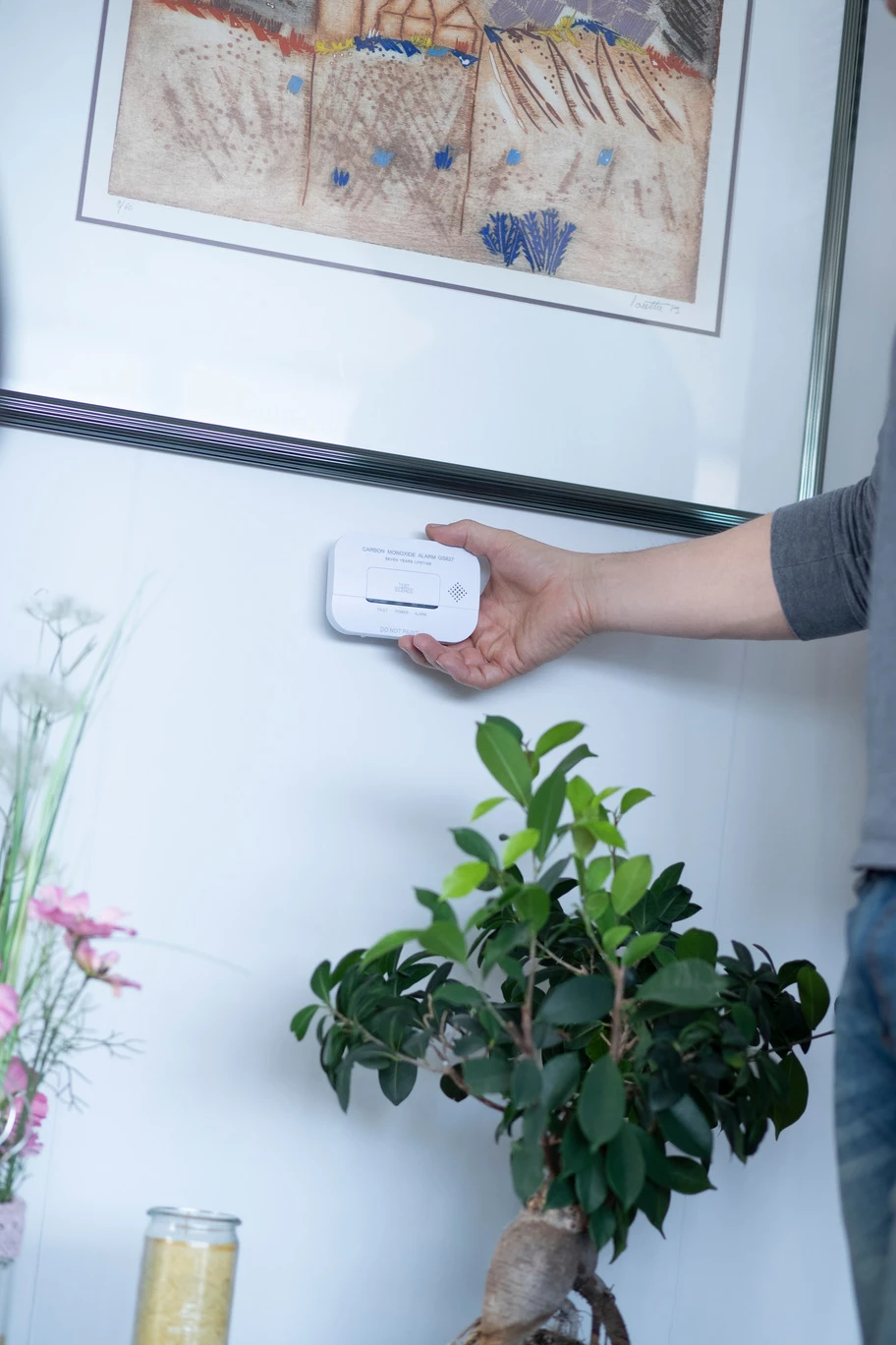 Detektor monoksidi Brennenstuhl CM A 3030 me alarm dhe LED, i bardhë