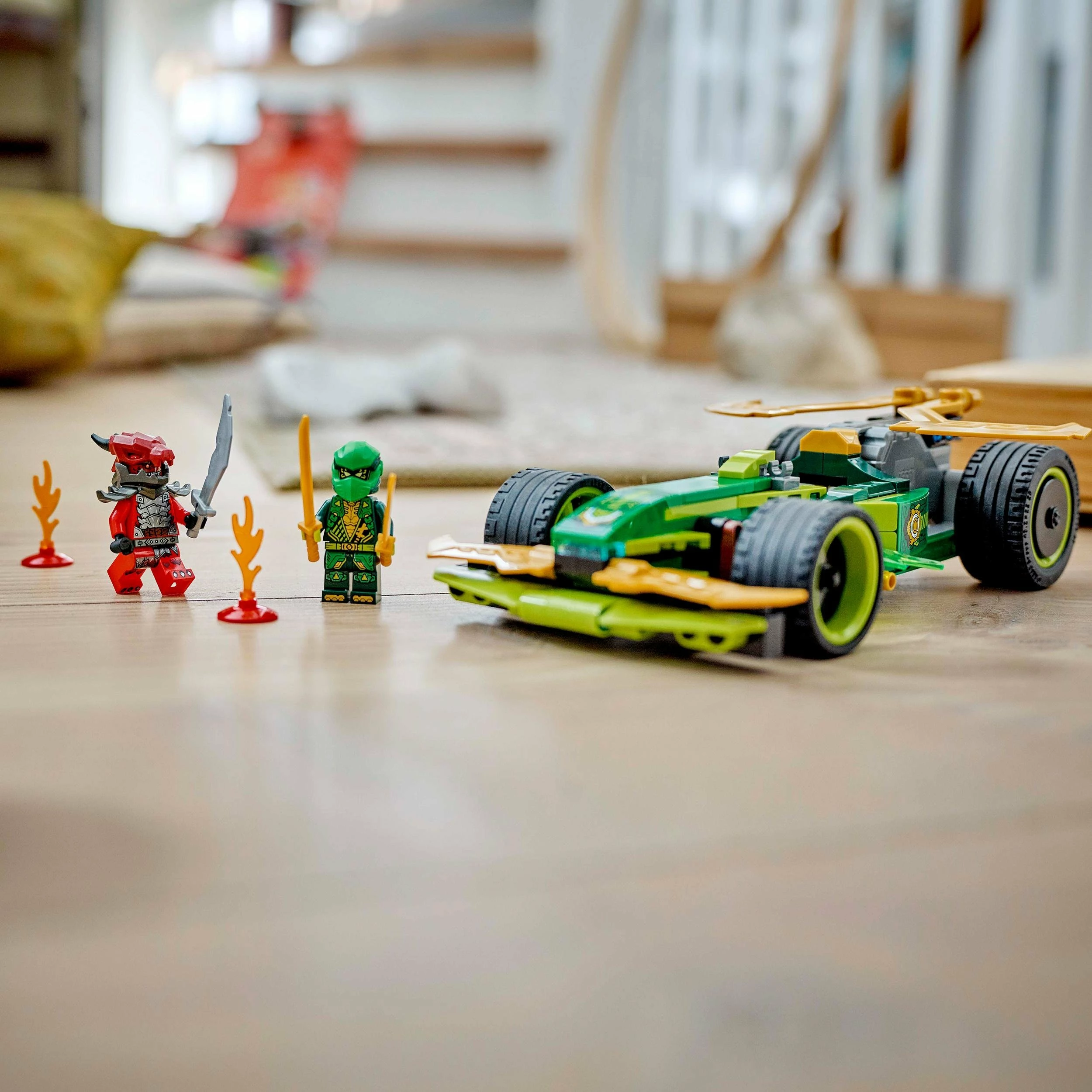Set LEGO NINJAGO Lloyd's Pull-Back Race Car 71828, 181 copë, pull-back, jeshile/artë
