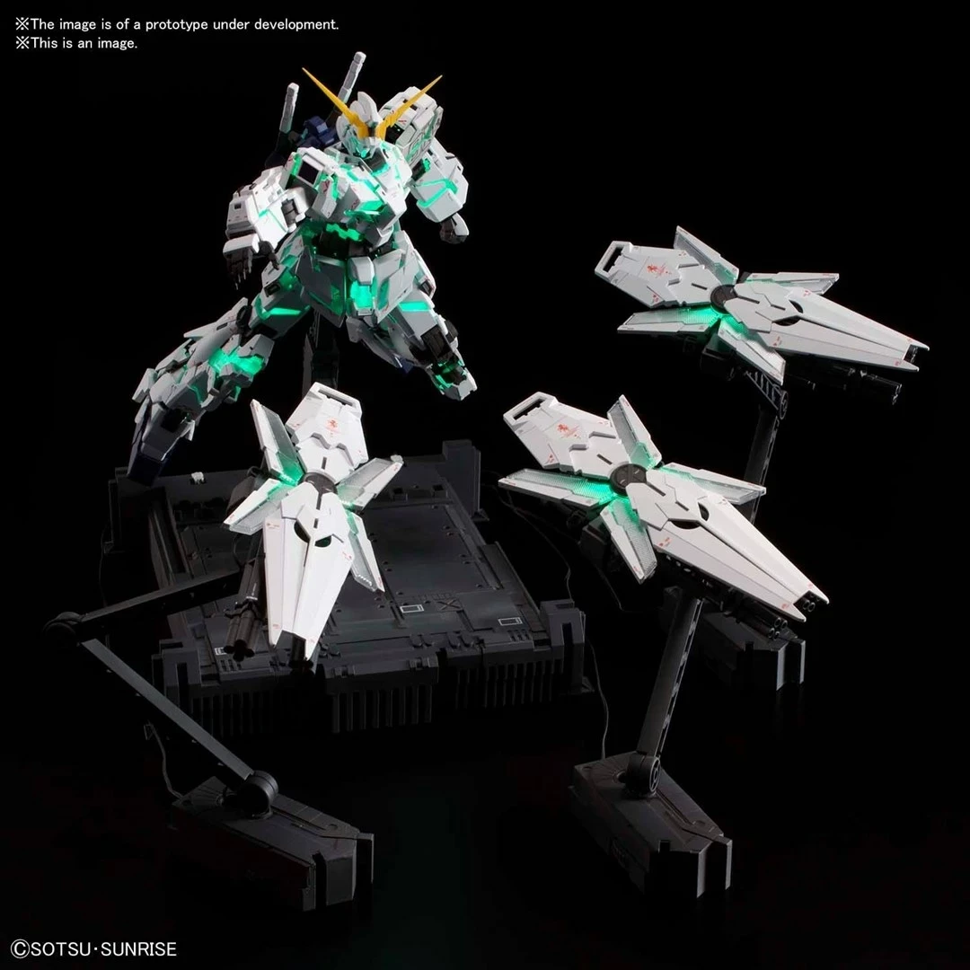 Model ndërtimi MGEX 1/100 Unicorn Gundam Ver.Ka Bandai, për koleksionistë