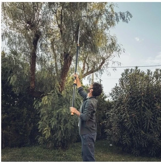 Krasitës teleskopik Fiskars PowerGear X UPX86, i zi/portokalli