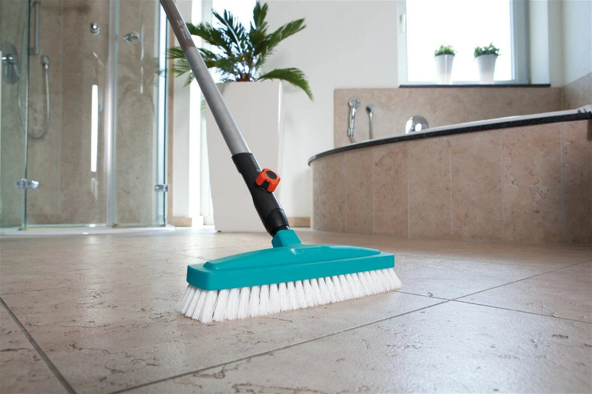 Furçë pastrimi Gardena cs-Schrubber, blu e bardhë