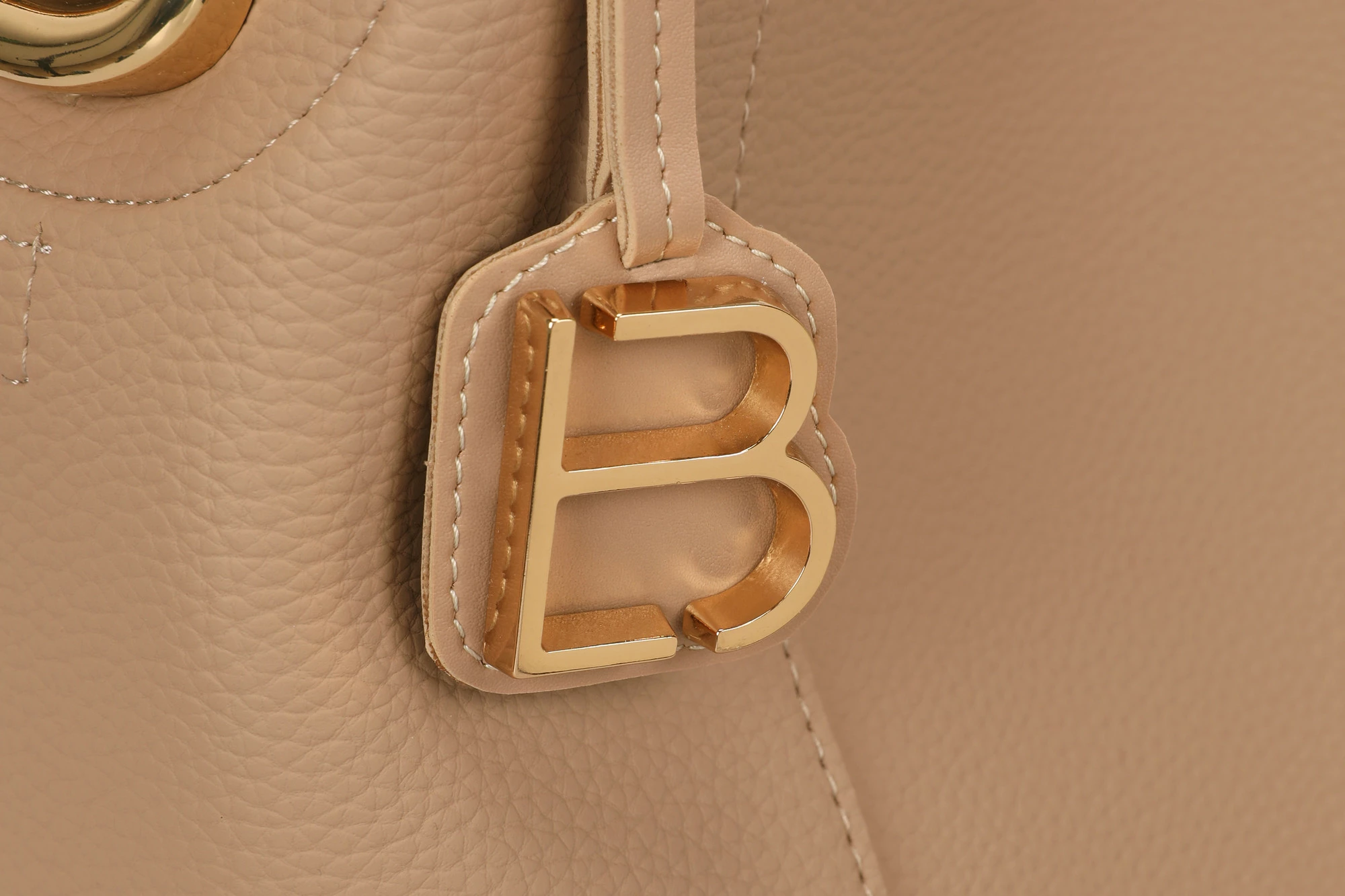 Çantë shpine Lucky Bees, ngjyrë camel, 297