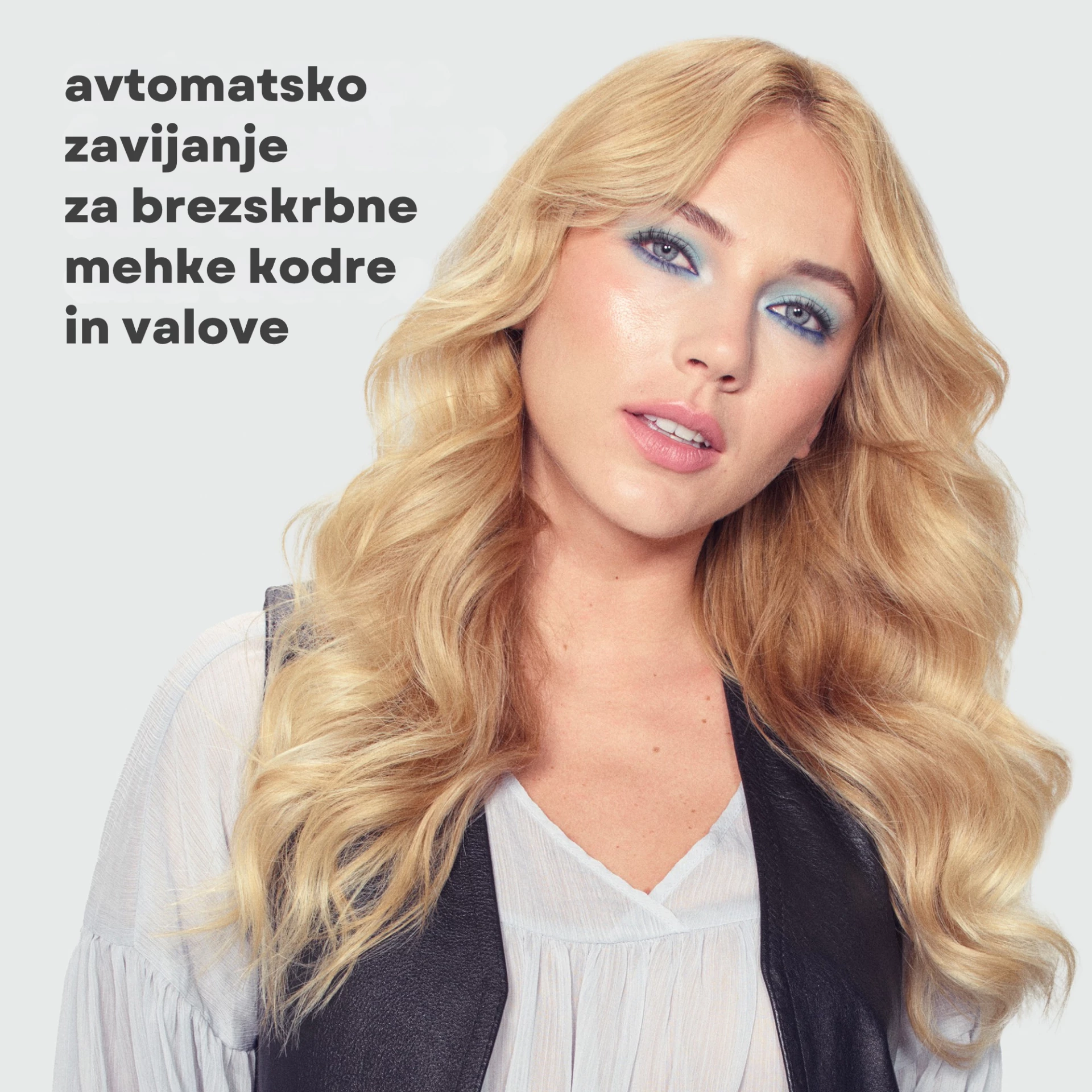 Hekur për kaçurrela Revamp Auto Revolve Soft Curler CL-3000 32mm, cilindër 15cm, jonizim, rrotullim automatik, me dorezë termike, e zezë/argjend