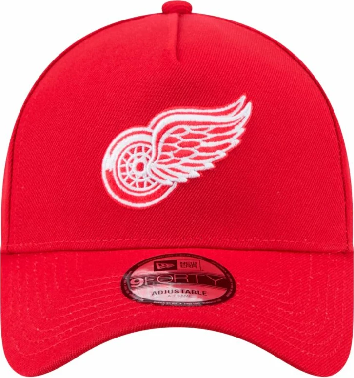 Kapelë New Era për meshkuj dhe femra, e kuqe