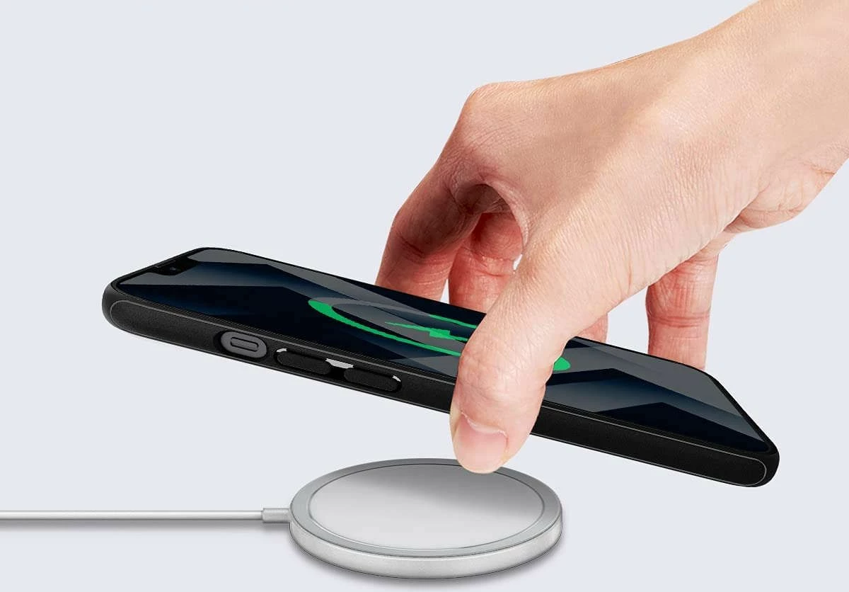 Mbështjellës Spigen Mag Armor për Apple iPhone 13 mini, MagSafe, fibër aramidi (Kevlar), 1 copë, e zezë mat