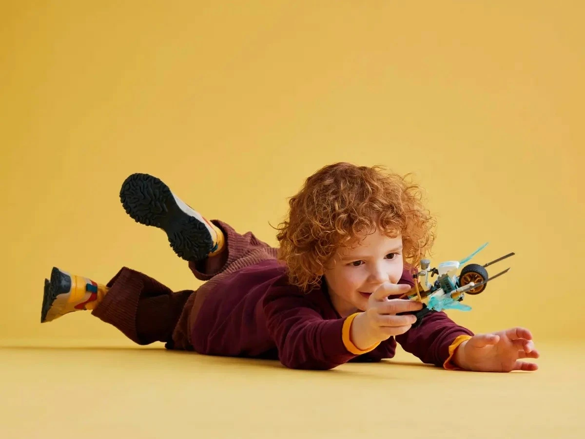 Set LEGO NINJAGO Zane's Ice Motorcycle 71816, 84 pjesë, me minifigurë