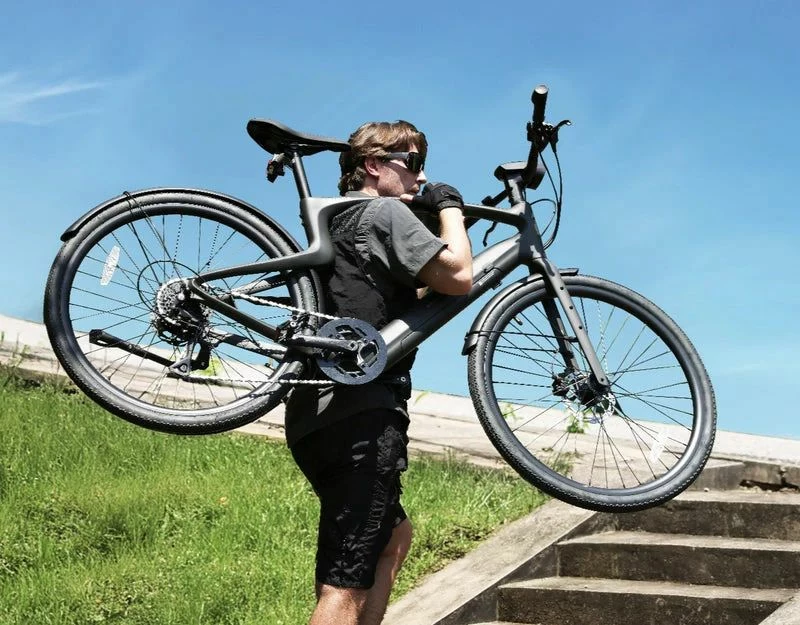 Biçikletë elektrike urbane Urtopia Carbon 1 Pro, L (180–195 cm), kornizë karbon, motor 250W, deri 130 km, e zezë