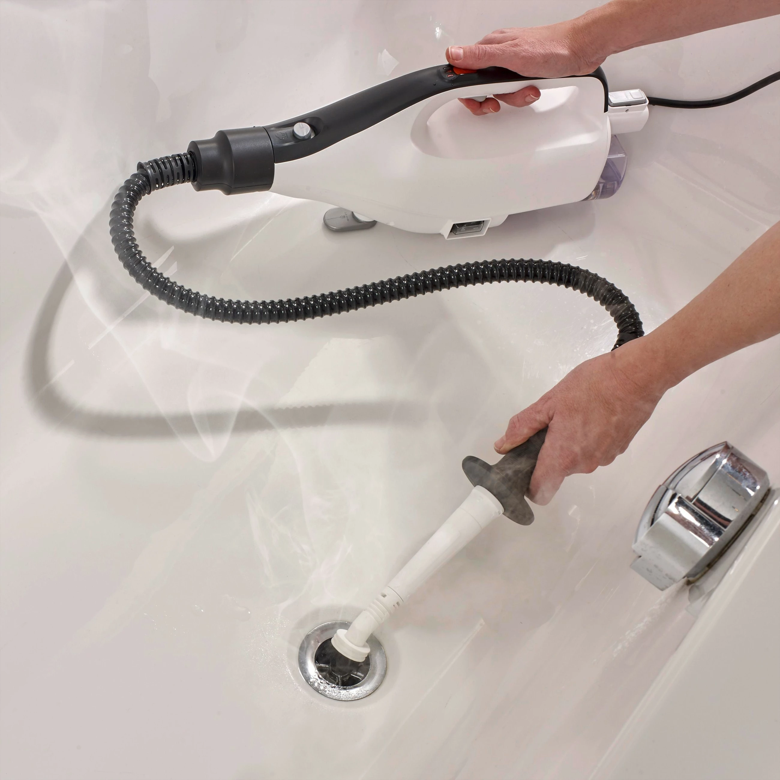 Fshesë elektrike Severin SC 7145, pa qese, bardhë, pastrim i thatë dhe i lagësht