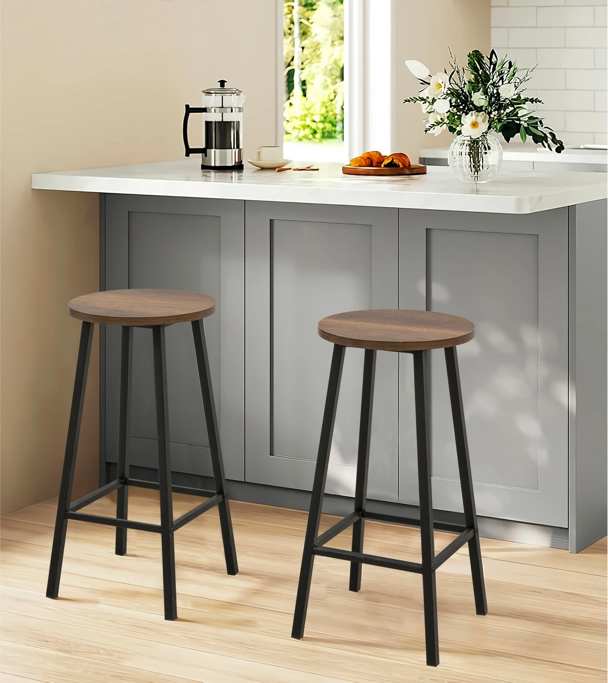 Karrige për bar Hanah Home, Mola - Barok e zezë