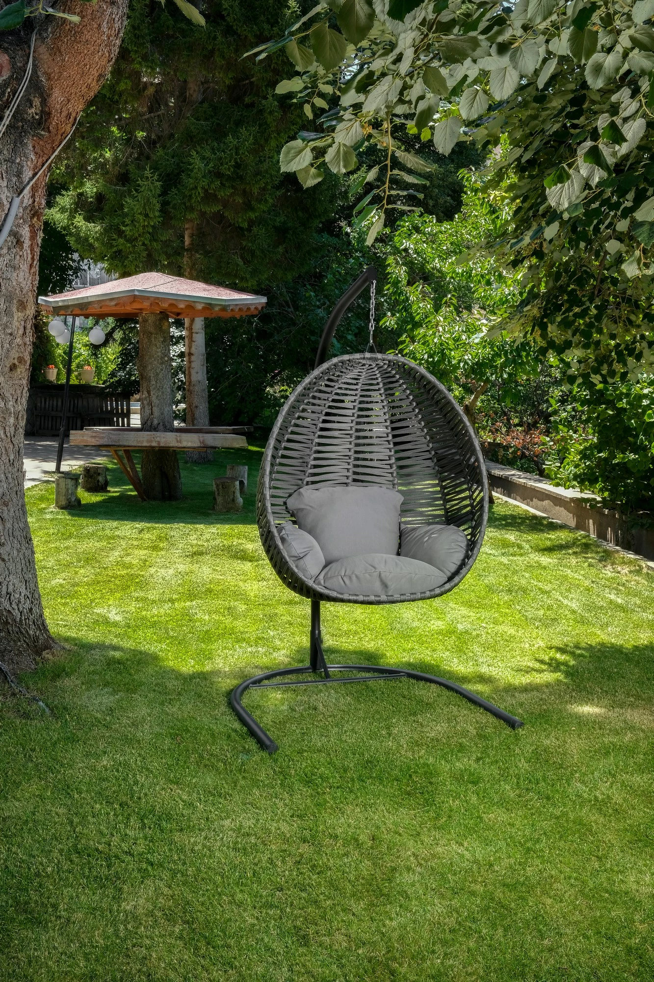 Karrige lëkundëse për kopsht, ngjyrë gri, Hanah Home, një vend