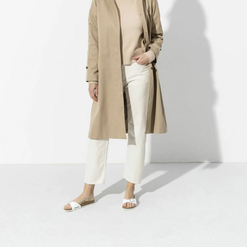 Sandale Birkenstock, të bardha
