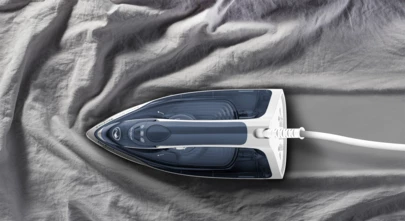 Hekur me avull Tefal Powergliss FV2837E0 2400 W, rezervuar 270 ml, blu/bardhë