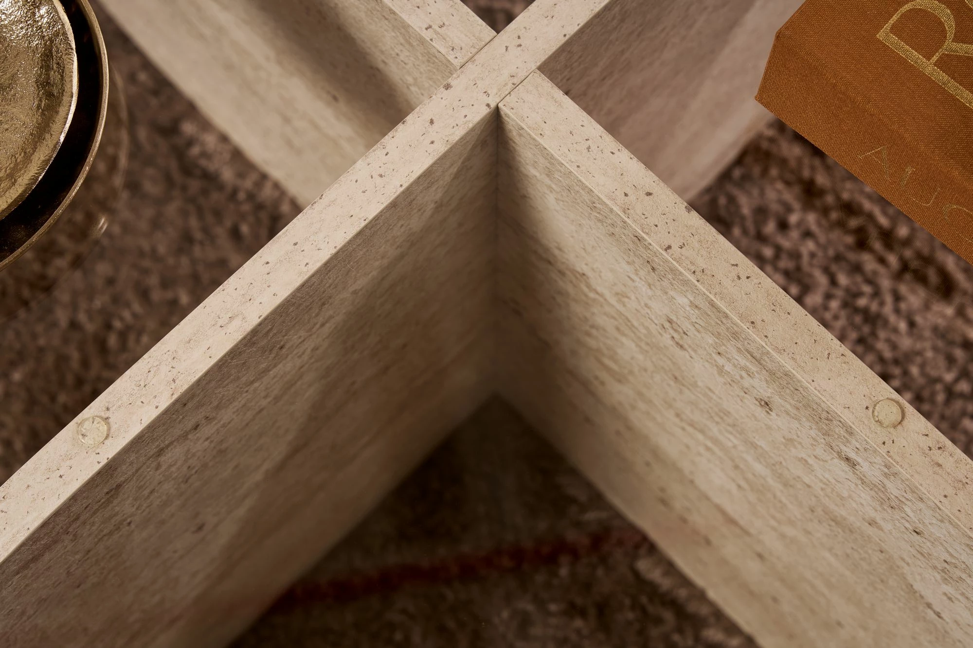 Tavolinë kafeje Nordure, Aeris, travertin, transparente