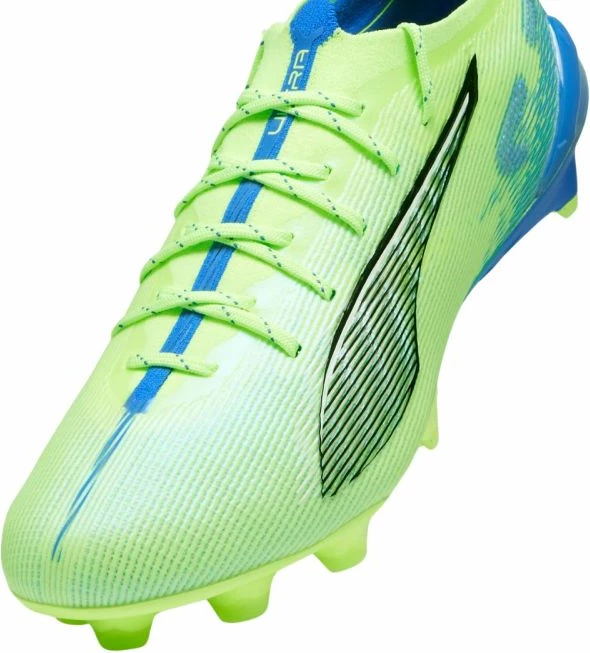 Atlete futbolli Puma, jeshile