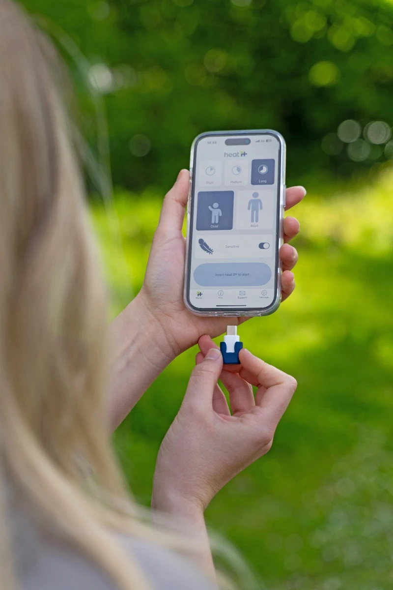Pajisje për trajtim pickimi insektesh HEAT IT V3, Lightning për iPhone 6–14, e kaltër