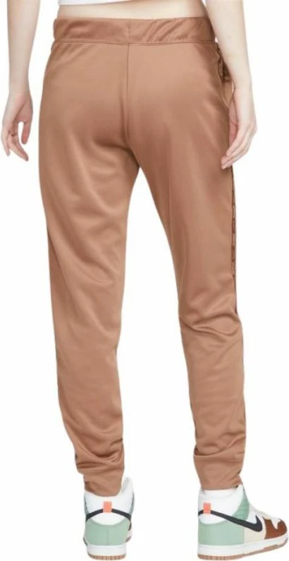 Trenerka për femra Nike, të kafta