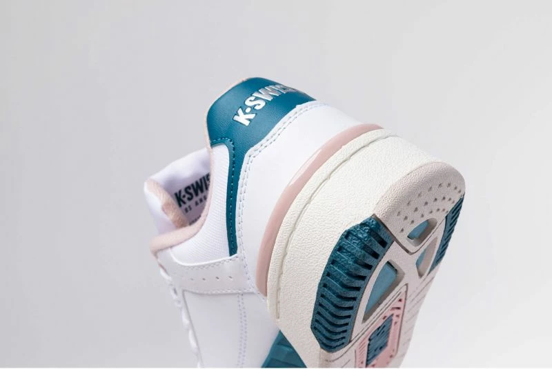 Atlete femra K-Swiss, të bardha