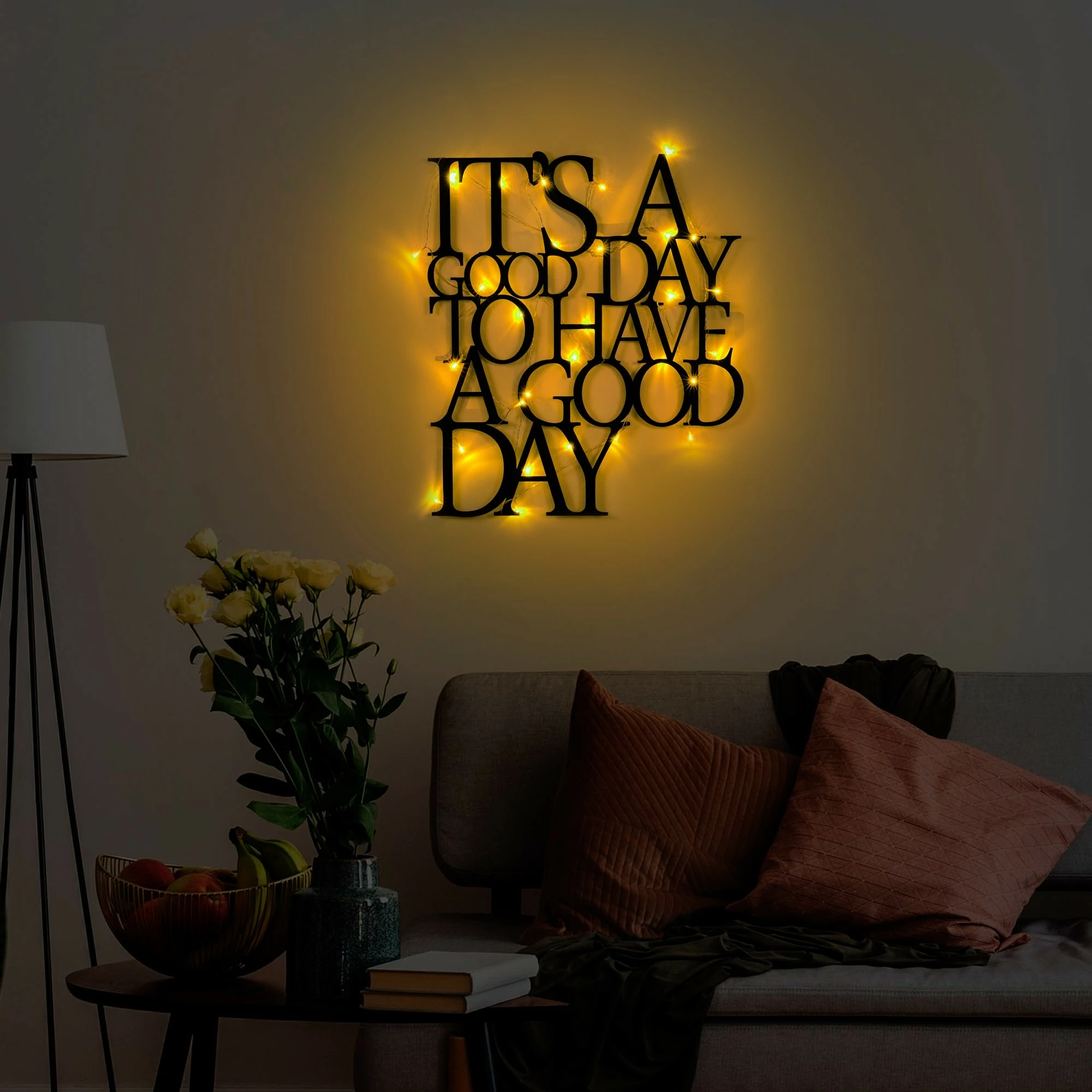 Aksesor dekorativ metalik për mur, Wallity, It's A Good Day To Have A Good Day, 187