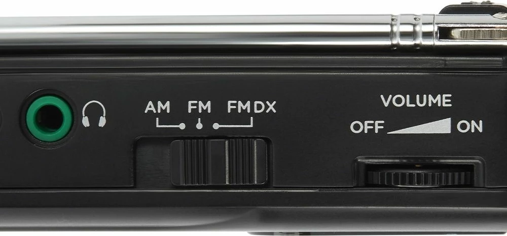 Radio portative AM/FM Aiwa RS-33, tunim analog ETS, altoparlant i integrum, dalje 3.5mm, me 2x AA, e zezë, set me kufje dhe këllëf