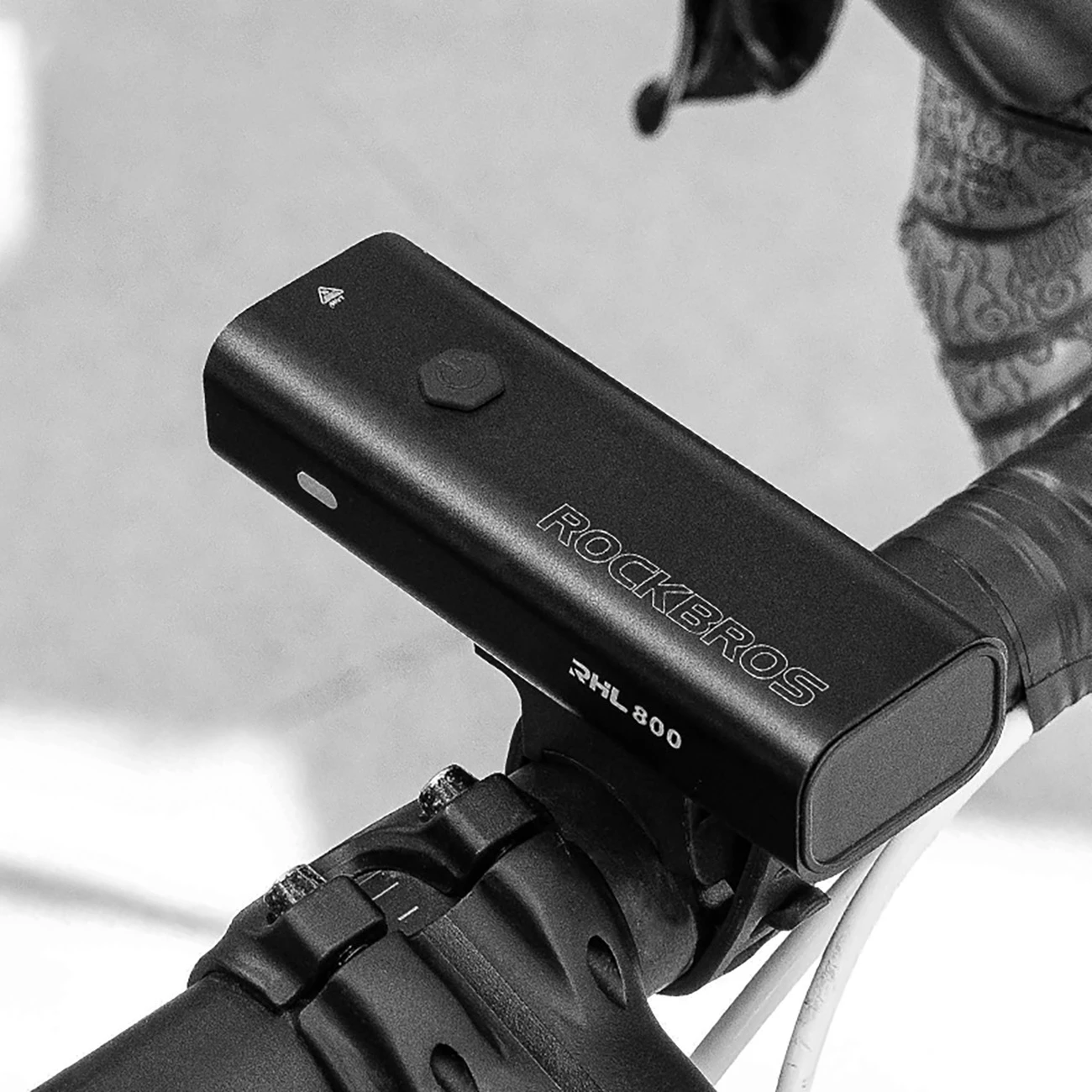 Dritë përpara biçiklete Rockbros 24710012001, 800 lm, 3000 mAh, USB-C, e zezë