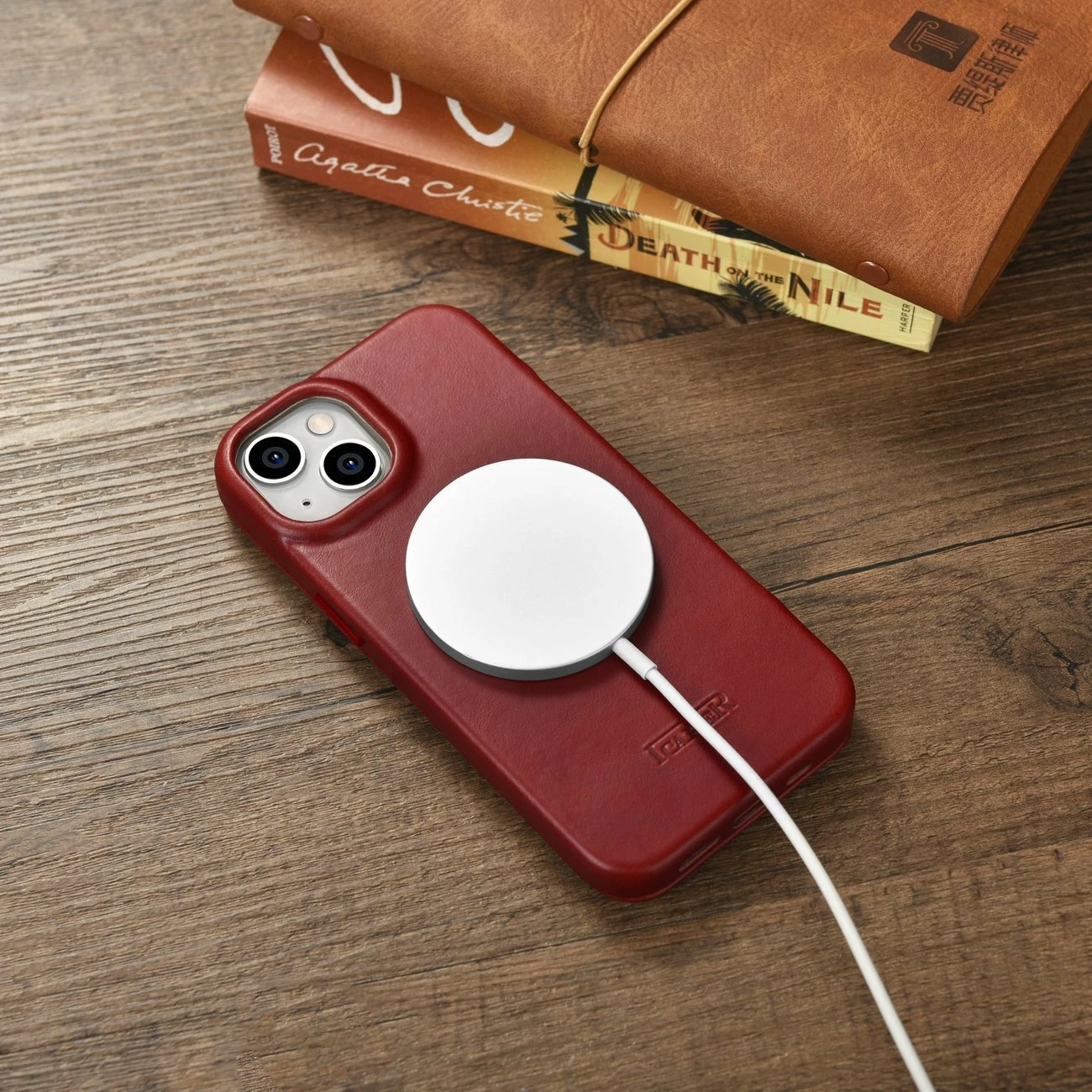 Mbështjellës iCarer CE Oil Wax Premium Leather Folio AKI14220707-RD për iPhone 14 Plus, lëkurë natyrale, me flapa magnetike, MagSafe, kuqe