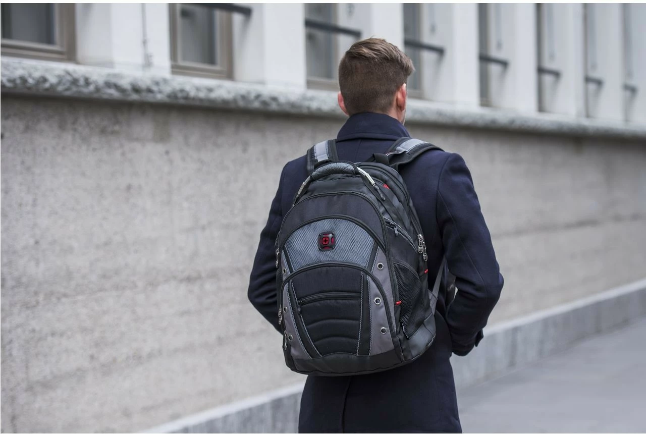 Çantë shpine Wenger Synergy për laptop 15.6 inç, e zezë/gri