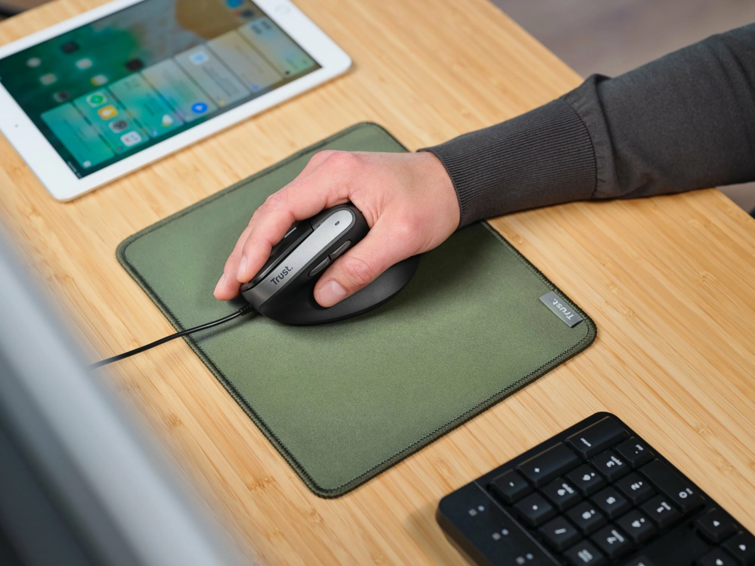 Maus ergonomik vertikal Trust Bayo II 25144 2400 DPI USB i zi