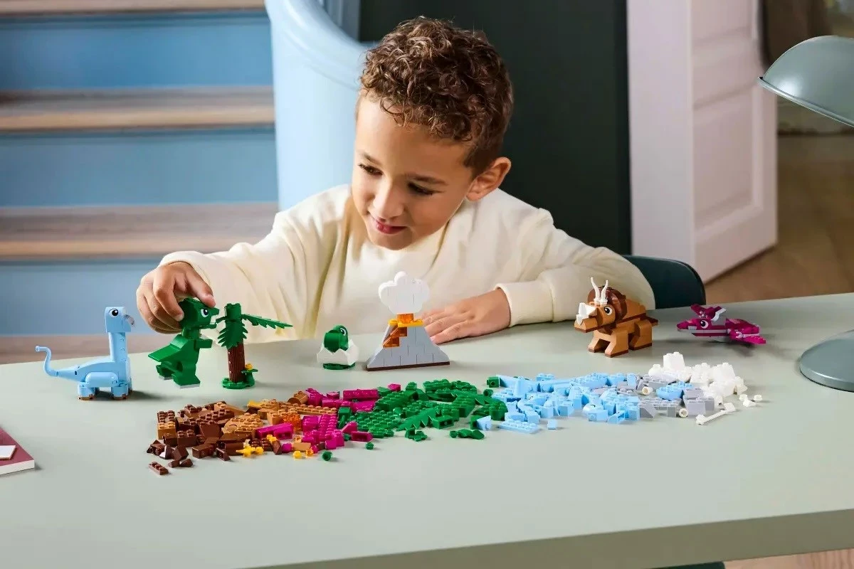 Set LEGO Classic 11041, Dinozaurë Kreativë