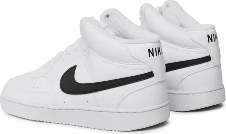 Atlete për meshkuj Nike, të bardha