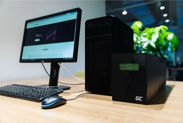 UPS Green Cell UPS02, 800VA 480W, Tower, Ekran LCD, e zezë