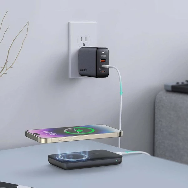 Power bank AUKEY PB-MS01 MagSafe, 6700mAh, 20W, LED, USB-C, e zezë